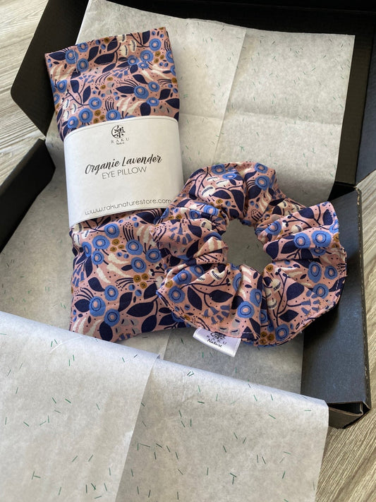 Organic cotton lavender eye pillow with removable covers & scrunchie gift set!  Spa gifts!